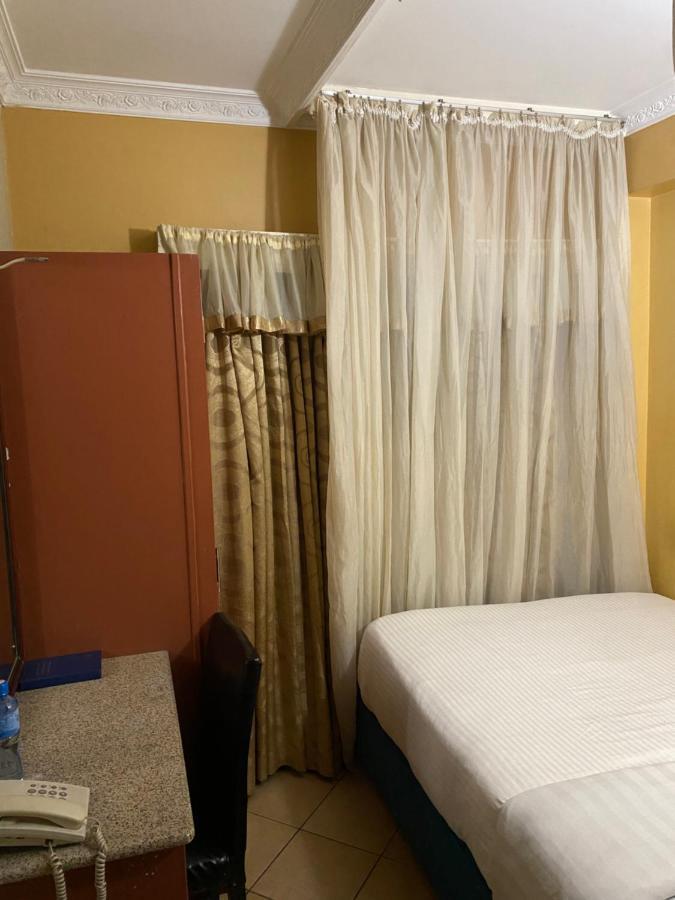 Bienvenue Delta Hotel Найроби Экстерьер фото