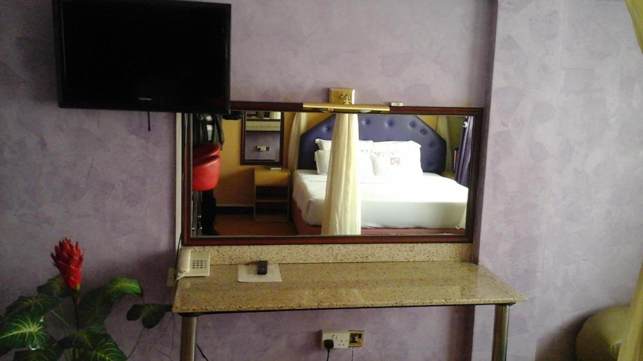 Bienvenue Delta Hotel Найроби Экстерьер фото