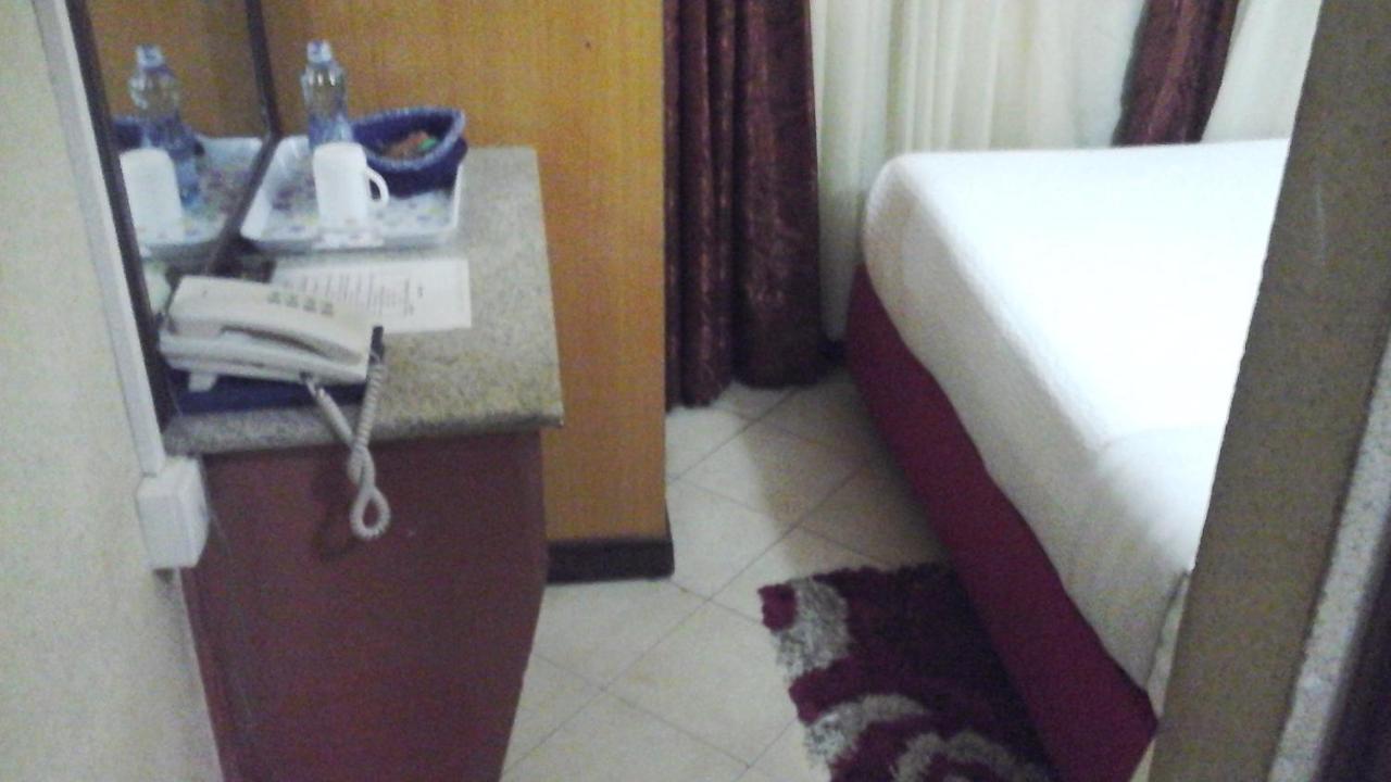 Bienvenue Delta Hotel Найроби Экстерьер фото