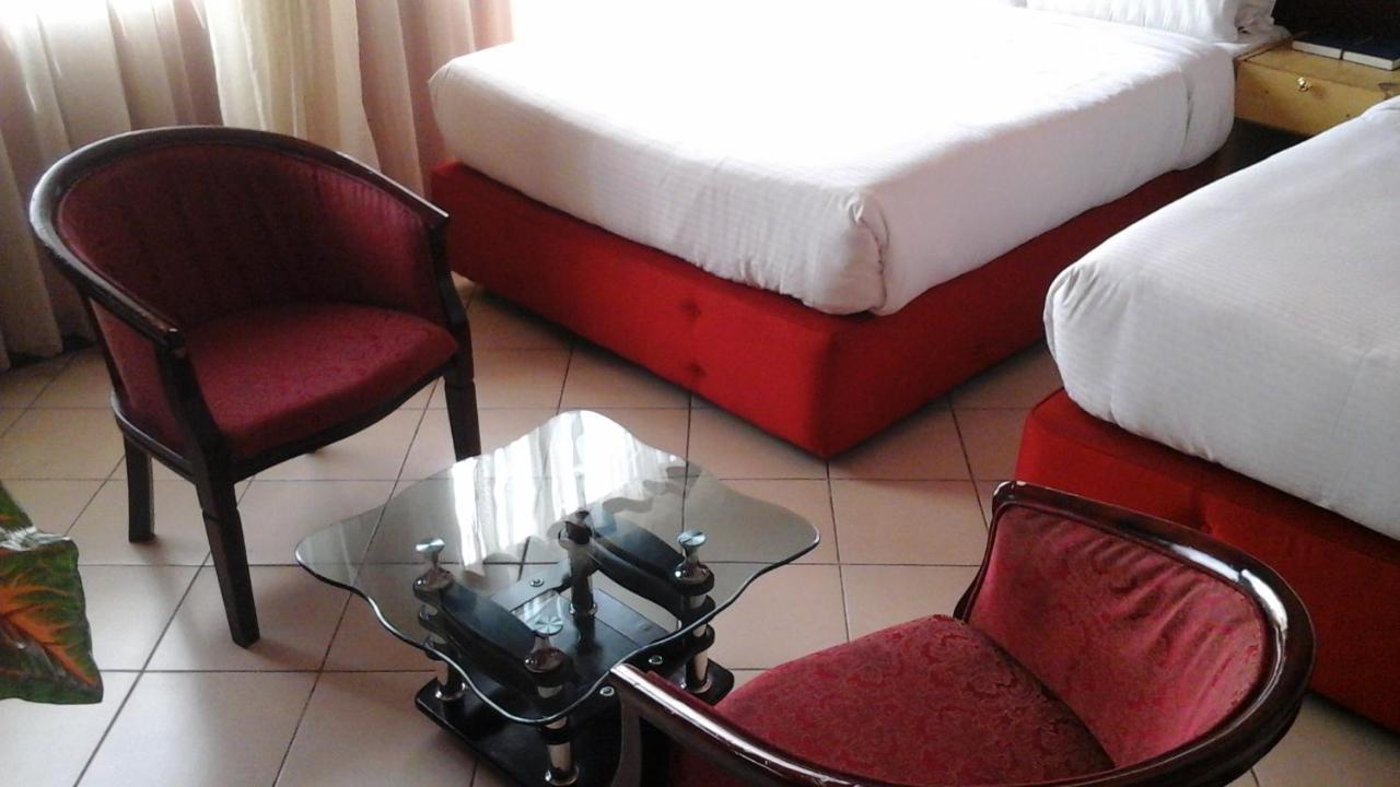 Bienvenue Delta Hotel Найроби Экстерьер фото